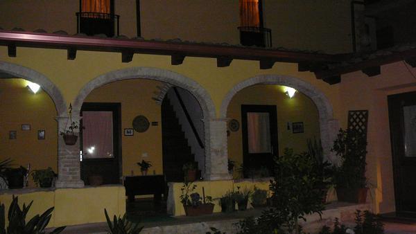 B&B Gli Archi Sìnnai 外观 照片